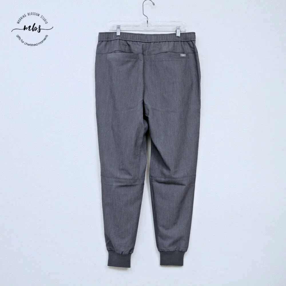 NWT Figs Tansen Jogger 2.0 Scrub Pants Gray Men L‎ Style MXXSW2004
